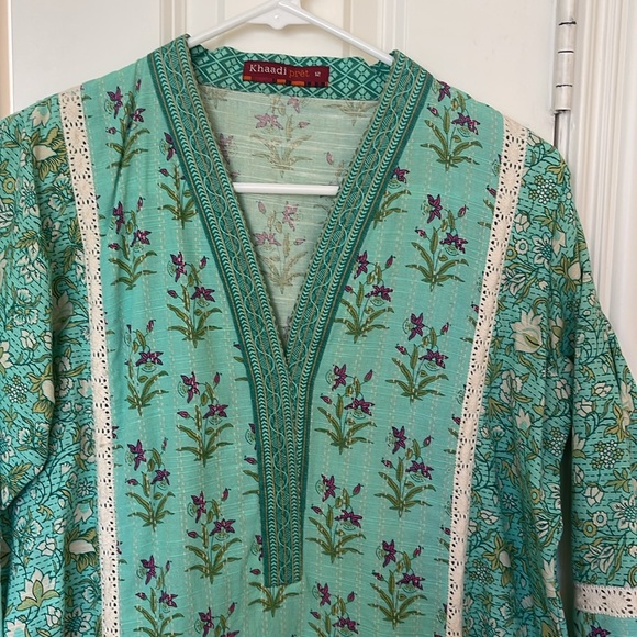 Pakistani Indian printed kurta from khaadi pret with lace. - Picture 3 of 8